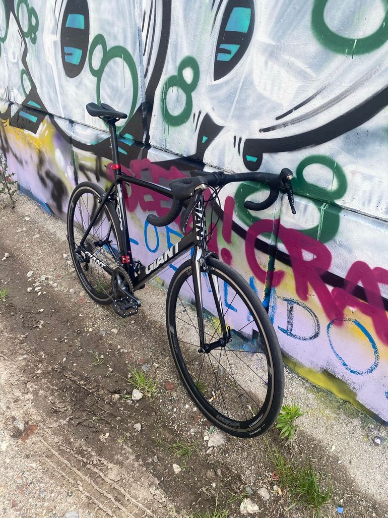 Used Giant Tcr Shimano Ultegra 2012 Road & Gravel, Black — image 3 of 4