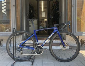 Tweedehands Specialized Tarmac SRAM Force eTap AXS 2022 Racefiets & gravel