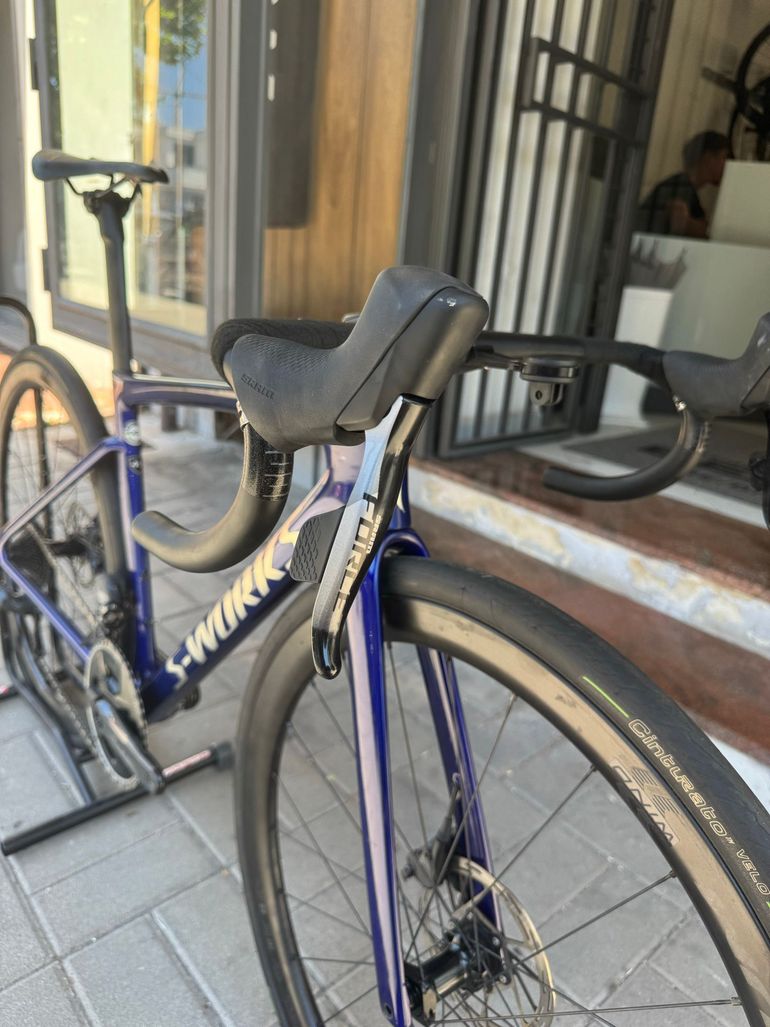 Tweedehands Specialized Tarmac SRAM Force eTap AXS 2022 Road & Gravel — afbeelding 11 van 15