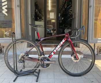 Käytetty Trek Madone SLR 7 Gen 8 2026 2026 Road & Gravel