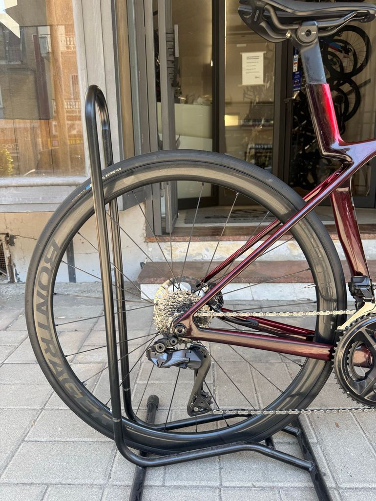Käytetty Trek Madone SLR 7 Gen 8 2026 2026 Road & Gravel — kuva 2 / 13