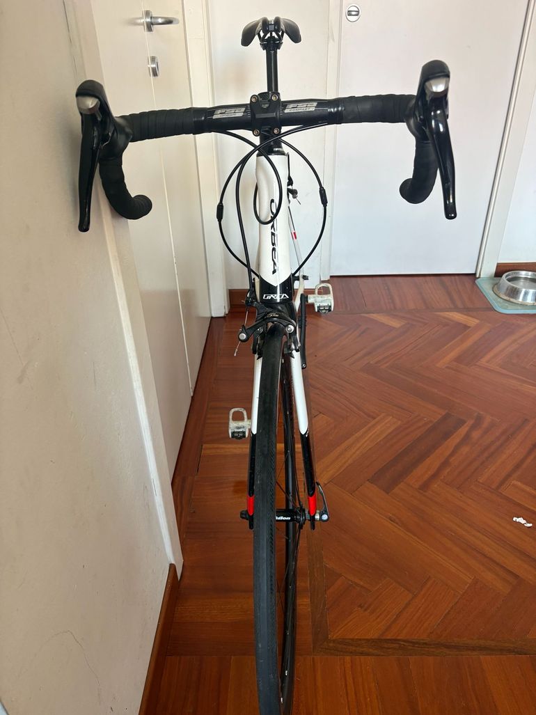 Gebrauchtes Orbea ORCA M30 2018 2018 Road & Gravel, Weiß — Bild 2 von 3