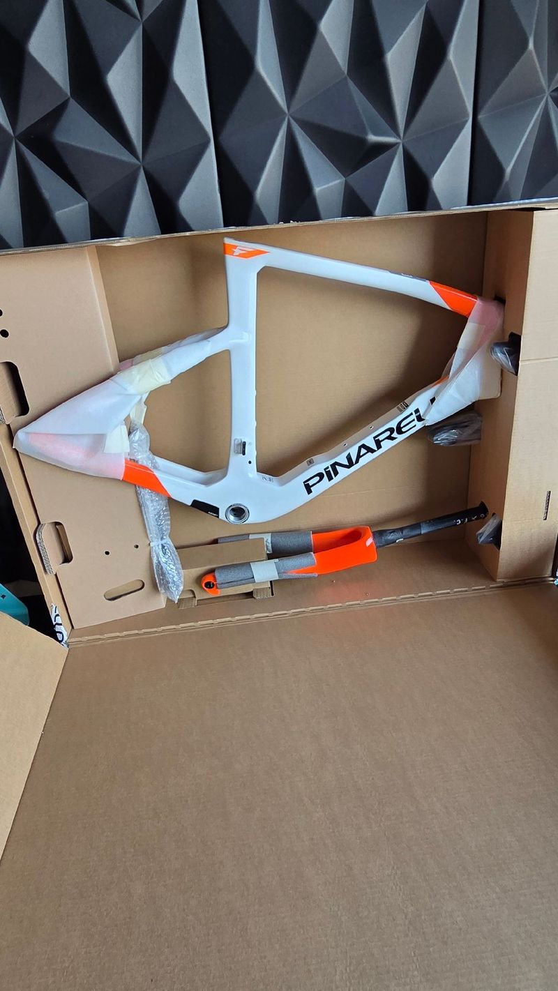 Used Pinarello DOGMA F DURA ACE Di2 2026 Frameset 2026 Road & Gravel