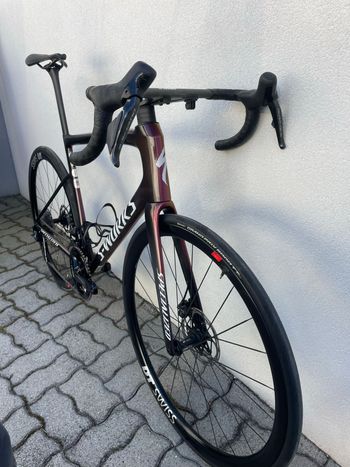 Tweedehands Specialized S-Works Tarmac SL8 - Shimano Dura-Ace Di2 2025 2025 Road & Gravel — afbeelding 4 van 20