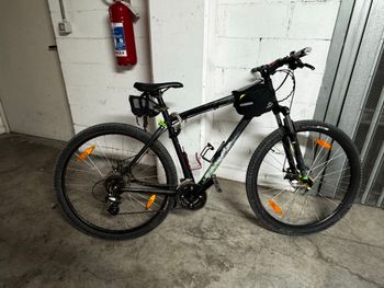 Używany Specialized Hardrock Disc 29 2014 2014 Mountainbike — zdjęcie 6 z 10
