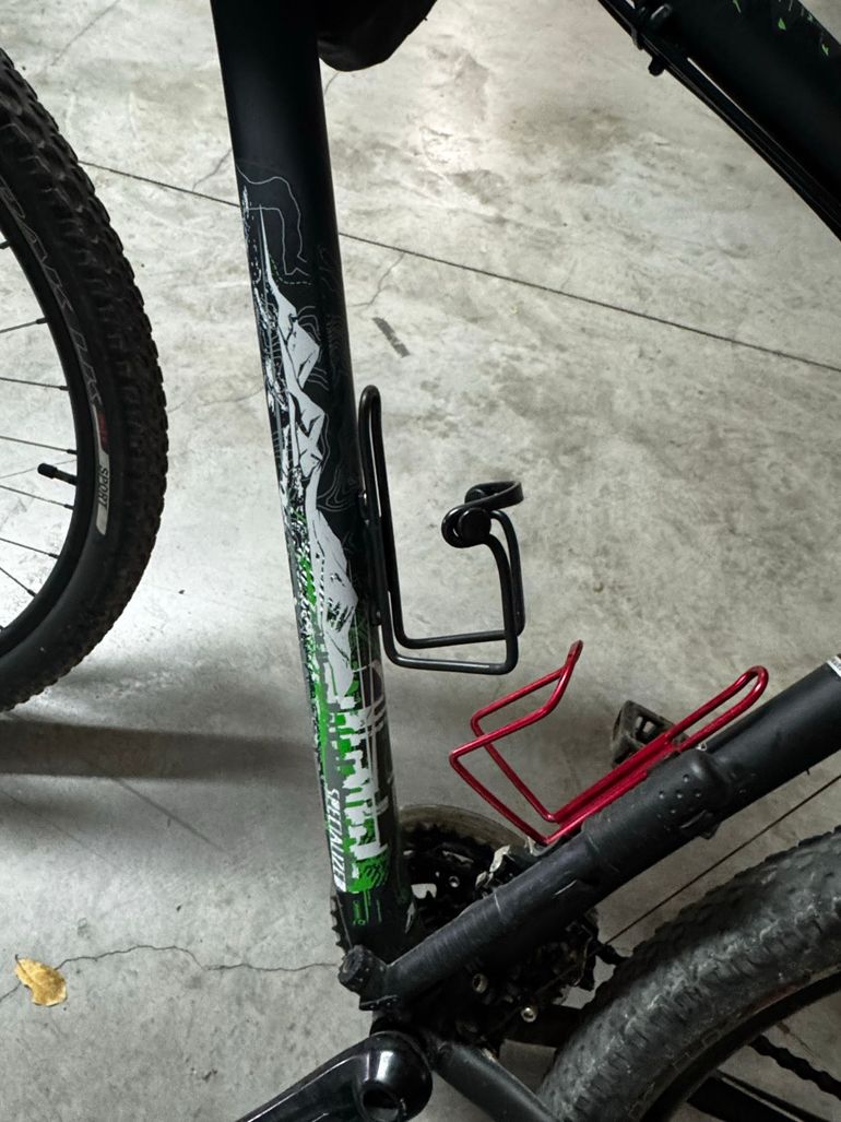 Używany Specialized Hardrock Disc 29 2014 2014 Mountainbike — zdjęcie 8 z 10