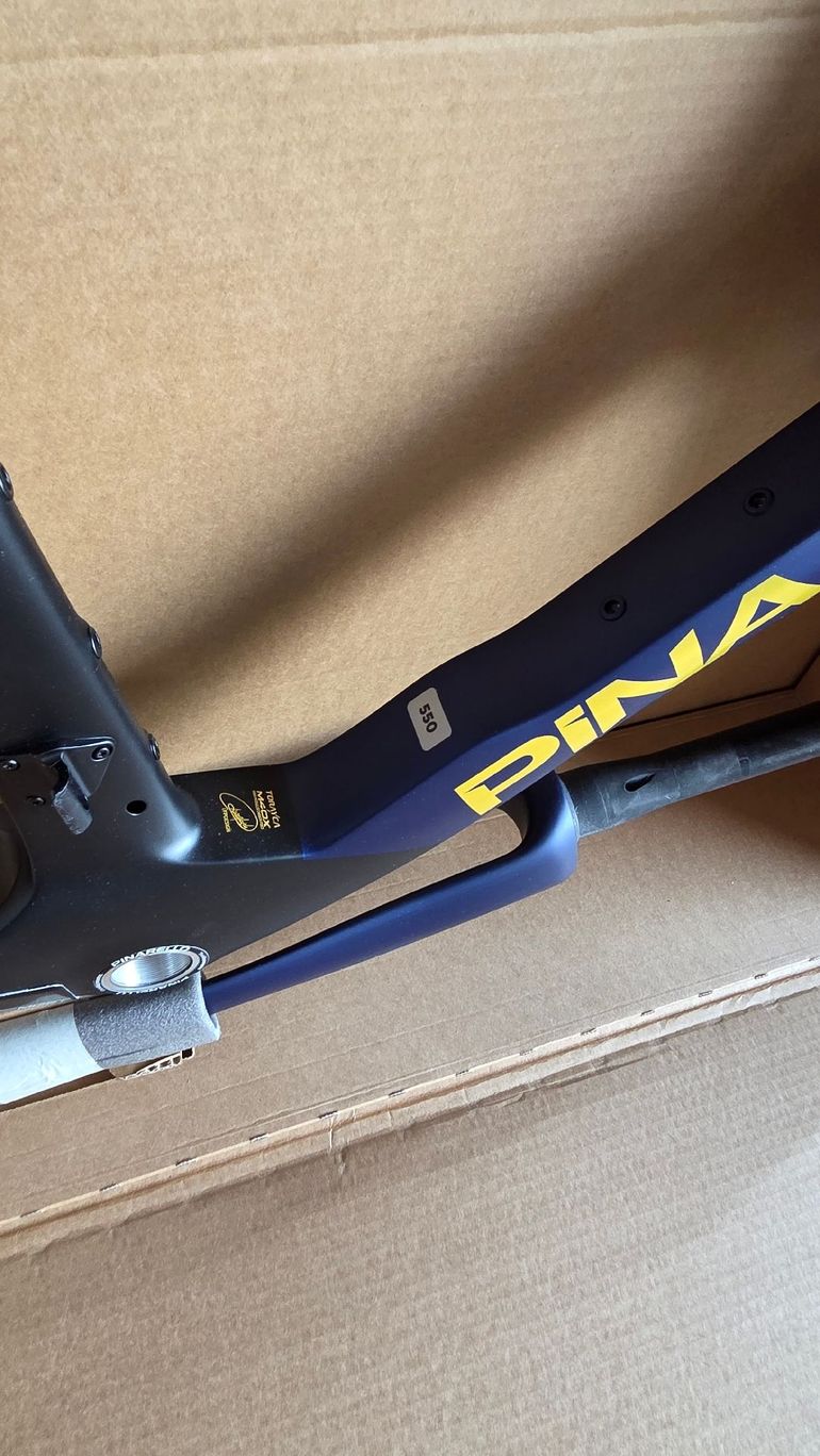 Used Pinarello DOGMA F SRAM RED ETAP AXS 2026 Frameset 2026 Road & Gravel, Blue — image 2 of 3