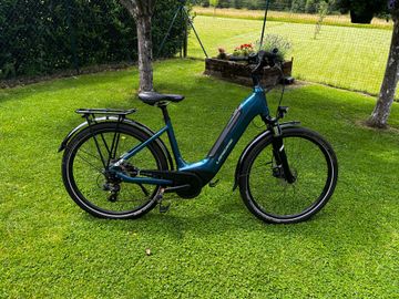 Used Lapierre e-Explorer 6.5 LS 2022 2022 Urban, Blue — image 1 of 10
