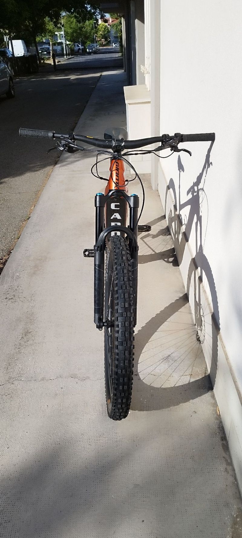 Used Giant Trance X E+ 1 2022 2022 Mountainbike, Orange, 29 — image 5 of 12