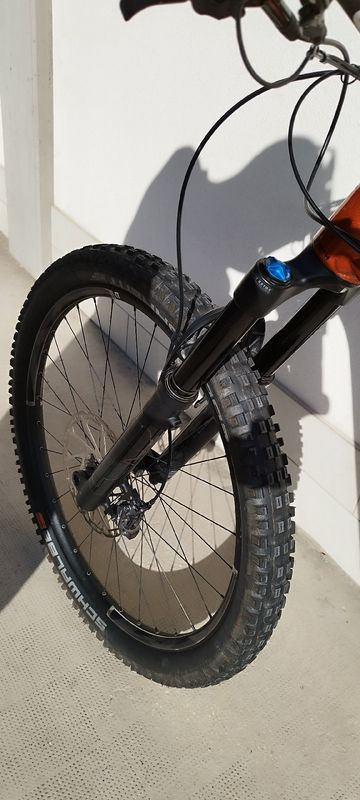 Used Giant Trance X E+ 1 2022 2022 Mountainbike, Orange, 29 — image 6 of 12