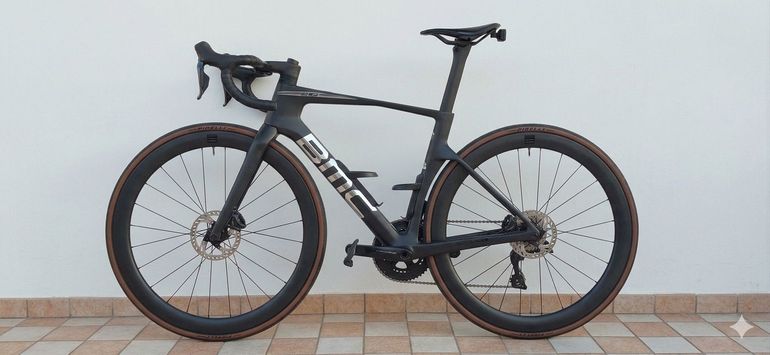 Used BMC Teammachine R 01 FOUR 2027 2027 Road & Gravel, Black — image 2 of 5
