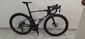 Used BMC Teammachine R 01 FOUR 2027 2027 Road & Gravel