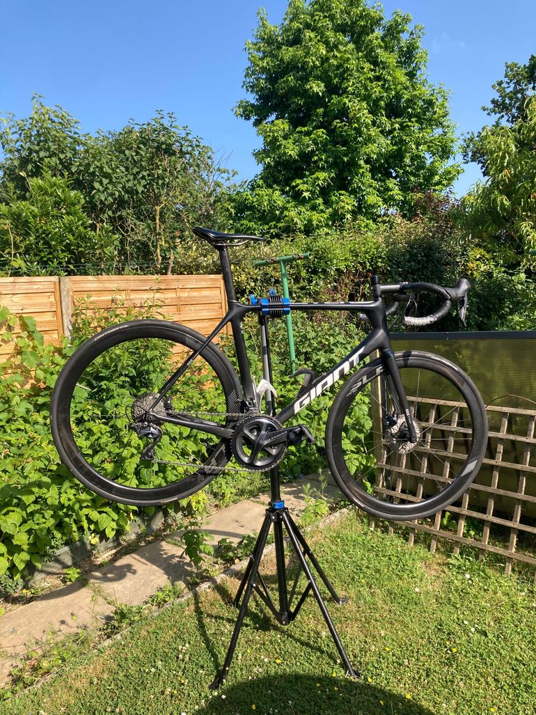 Used Giant TCR Advanced Pro Team Disc 2020 2020 Road & Gravel, Black — image 2 of 6