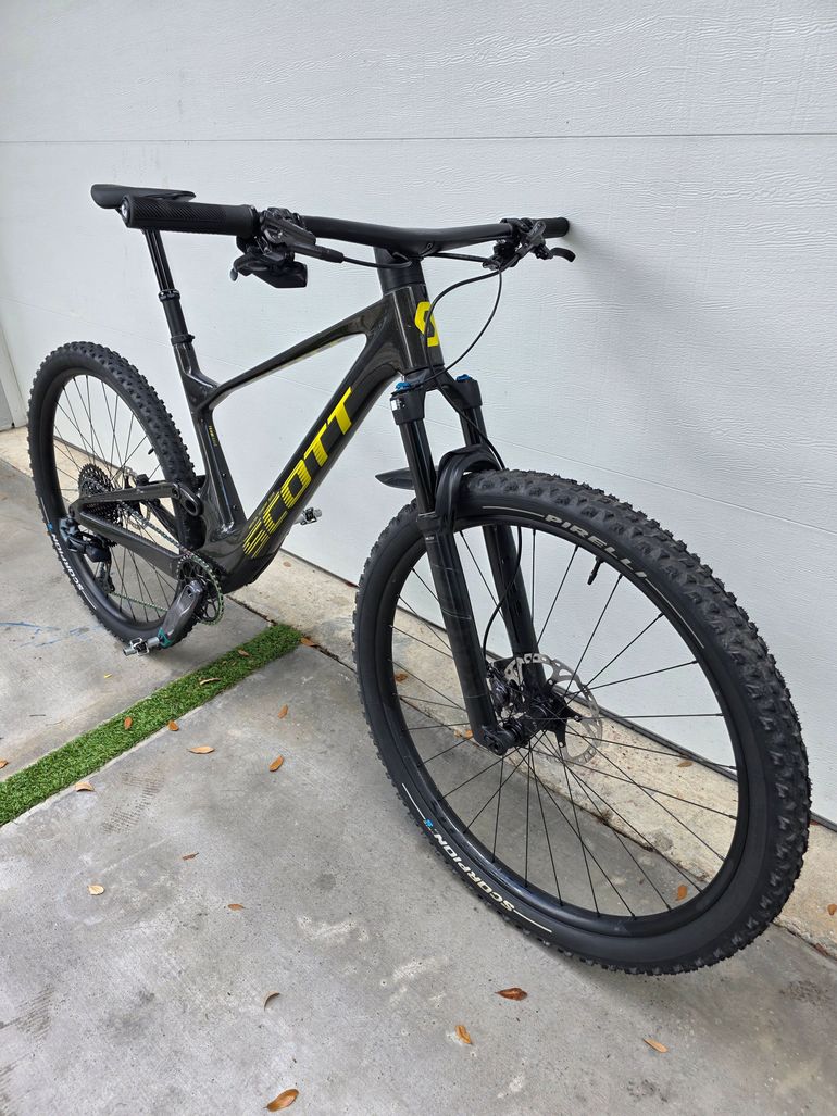 Used Scott Spark RC Team Issue 2023 2023 Mountainbike, Black, 29 — image 8 of 12