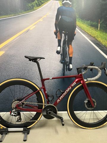 Used Argon 18 Sum SRAM Red eTap AXS 2024 Road & Gravel, Red — image 9 of 9