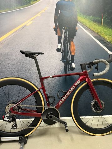 Used Argon 18 Sum SRAM Red eTap AXS 2024 Road & Gravel, Red — image 3 of 9