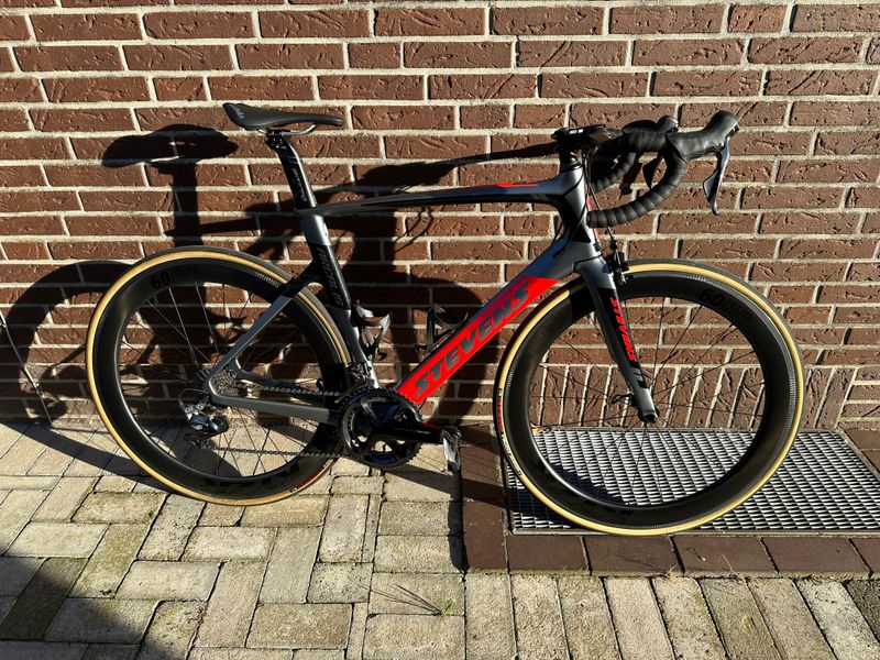 Used Stevens Arcalis 2018 Road & Gravel, Light Gray — image 2 of 12