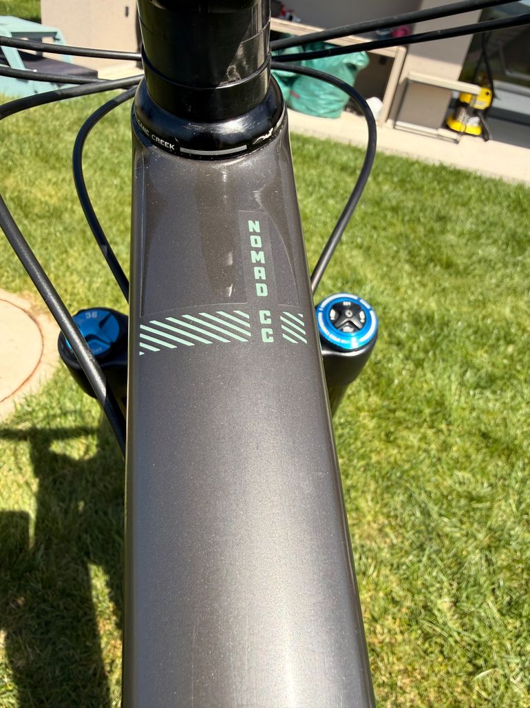 Used Santa Cruz Nomad X01 / Carbon CC / 27.5 2019 2019 Mountainbike, Black, 27.5 — image 8 of 12