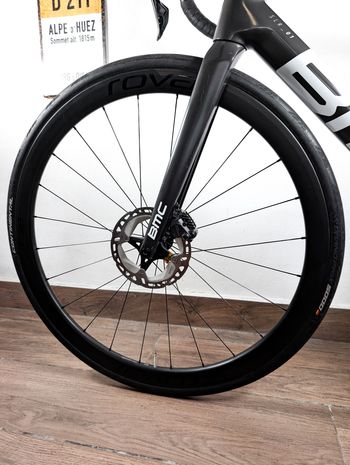 Używany BMC Teammachine SLR 01 MOD Ultegra Di2 2024 2024 Road & Gravel — zdjęcie 21 z 24