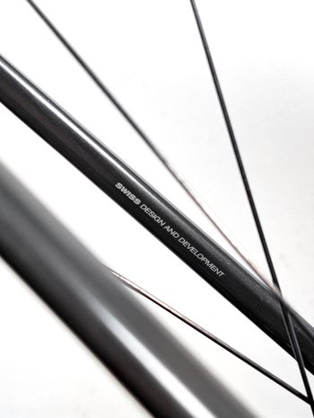 Używany BMC Teammachine SLR 01 MOD Ultegra Di2 2024 2024 Road & Gravel — zdjęcie 16 z 24