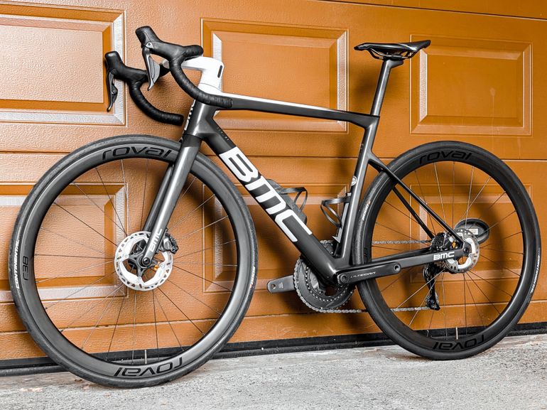 Używany BMC Teammachine SLR 01 MOD Ultegra Di2 2024 2024 Road & Gravel — zdjęcie 4 z 24