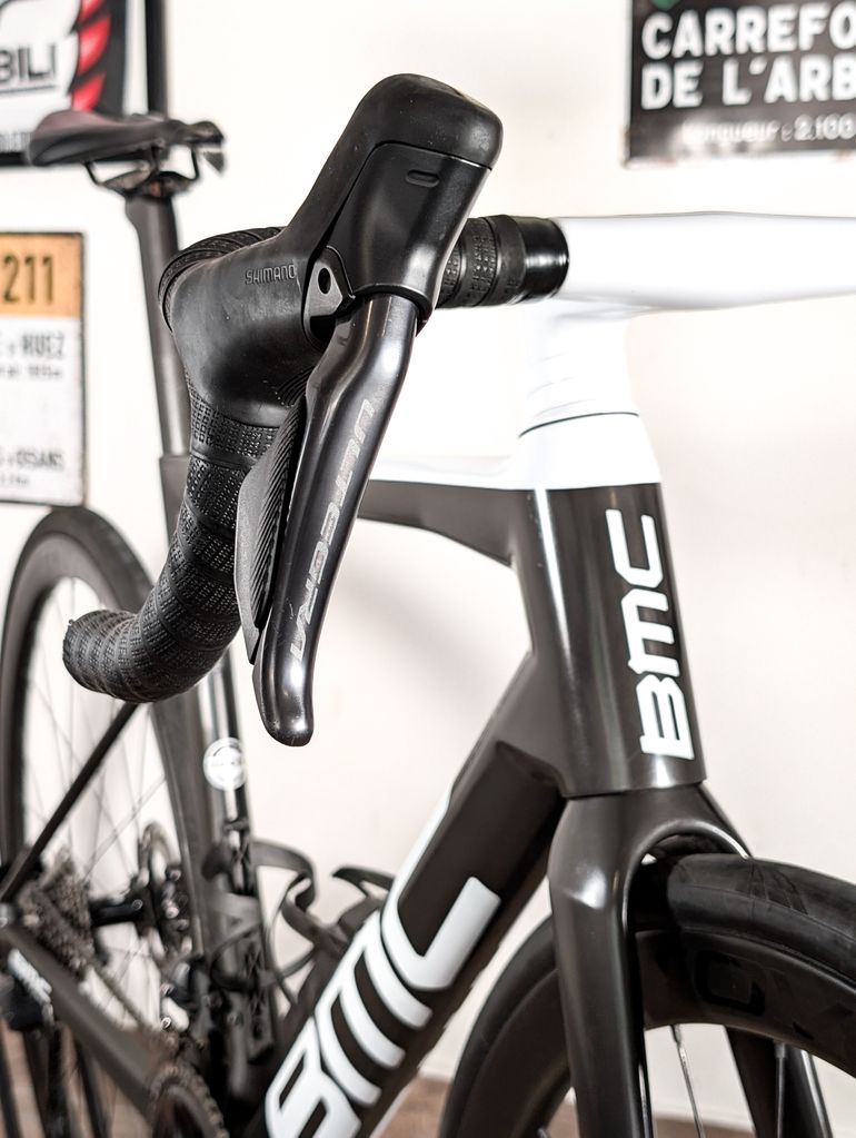 Używany BMC Teammachine SLR 01 MOD Ultegra Di2 2024 2024 Road & Gravel — zdjęcie 17 z 24