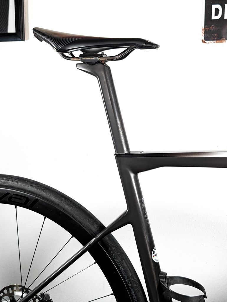 Używany BMC Teammachine SLR 01 MOD Ultegra Di2 2024 2024 Road & Gravel — zdjęcie 19 z 24
