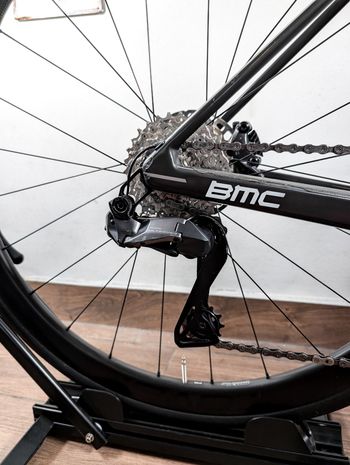 Używany BMC Teammachine SLR 01 MOD Ultegra Di2 2024 2024 Road & Gravel — zdjęcie 10 z 24