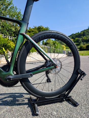 Used Specialized Venge Expert Disc 2018 2018 Road & Gravel, Green — image 21 of 26