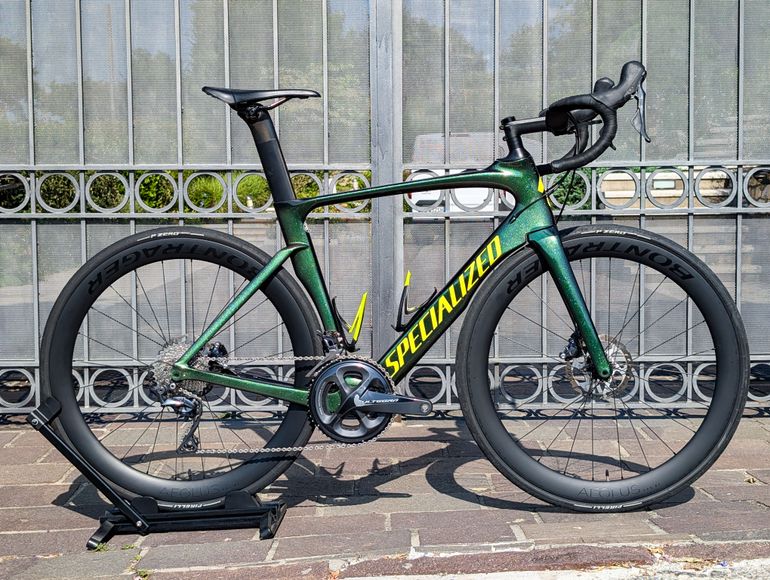 Used Specialized Venge Expert Disc 2018 2018 Road & Gravel, Green — image 1 of 26