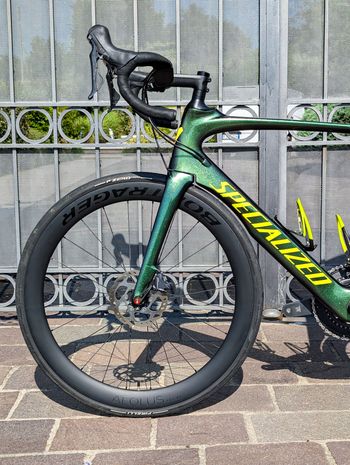 Used Specialized Venge Expert Disc 2018 2018 Road & Gravel, Green — image 8 of 26