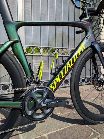 Used Specialized Venge Expert Disc 2018 2018 Road & Gravel, Green — image 9 of 26