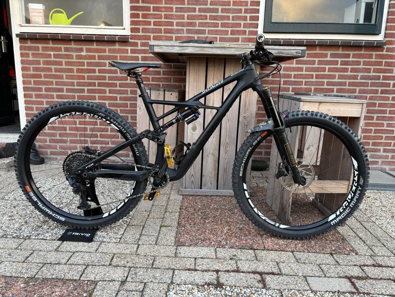 Used Specialized Enduro Elite 29/6Fattie 2018 2018 Mountainbike, Black, 29 — image 1 of 6