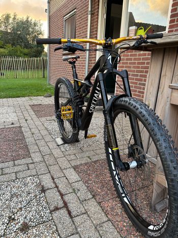 Used Specialized Enduro Elite 29/6Fattie 2018 2018 Mountainbike, Black, 29 — image 2 of 6