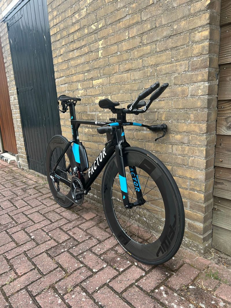 Used Factor Slick 2018 2018 Road & Gravel, Black — image 2 of 7