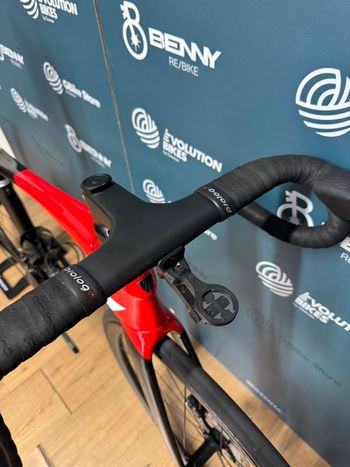 Used Trek Émonda SL 6 Disc 2023 Road & Gravel, Red — image 12 of 16