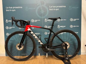 Used Trek Émonda SL 6 Disc 2023 Road & Gravel, Red — image 14 of 16