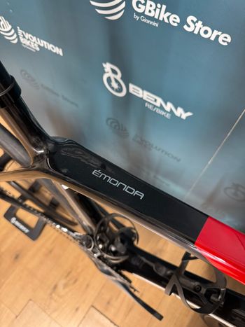 Used Trek Émonda SL 6 Disc 2023 Road & Gravel, Red — image 7 of 16