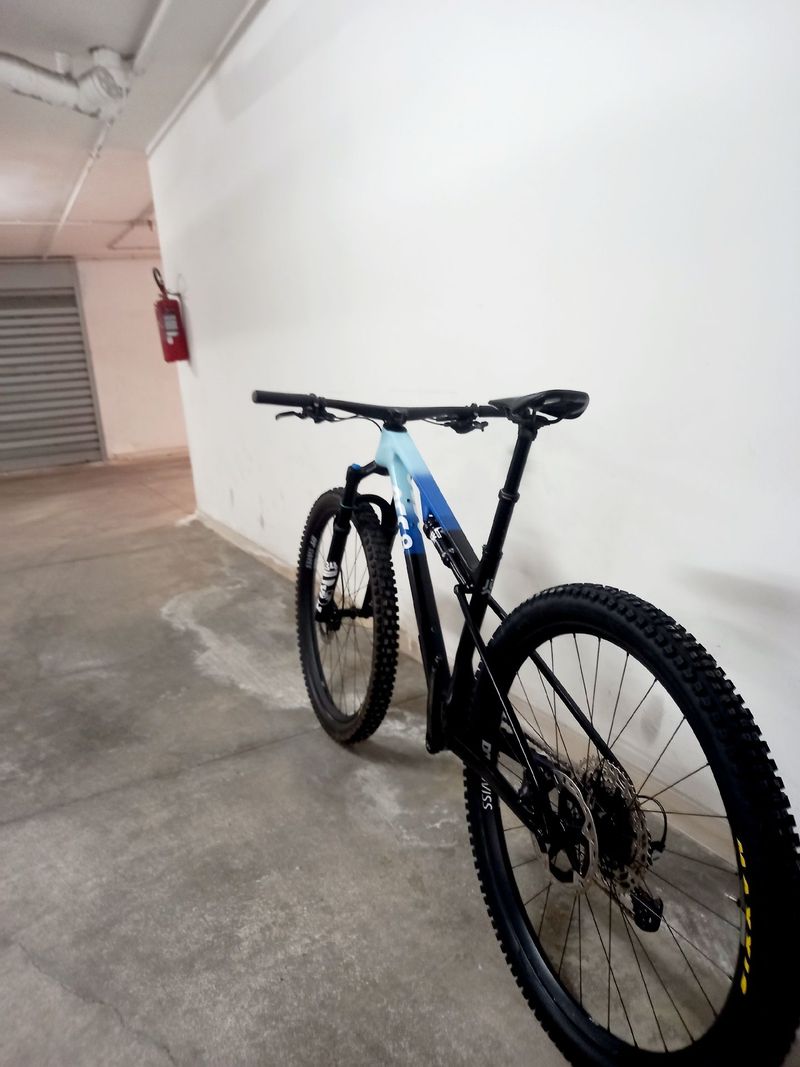 Used ARC8 Essential SLX 2024 2024 Mountainbike, Black, 29 — image 4 of 14