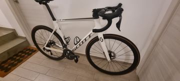 Używany Scott Addict RC Shimano Ultegra Di2 2022 Road & Gravel — zdjęcie 1 z 3