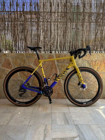 Canyon Grizl CF SLX 8 Di2 GRC 2025 2025 Road & Gravel de segunda mano