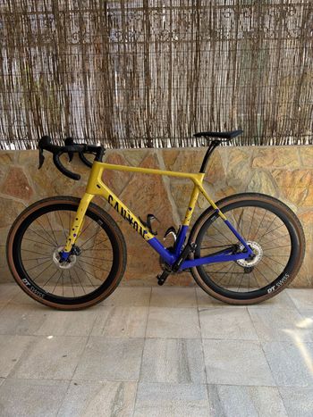Tweedehands Canyon Grizl CF SLX 8 Di2 GRC 2025 2025 Road & Gravel — afbeelding 5 van 10