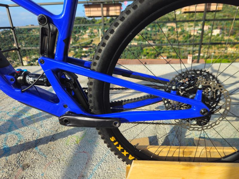 Used Santacruz Custom Shimano Deore XT 2024 Mountainbike, Blue — image 4 of 9