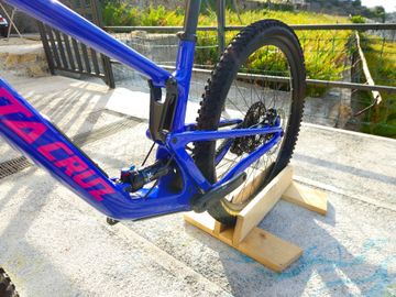 Used Santacruz Custom Shimano Deore XT 2024 Mountainbike, Blue — image 7 of 9