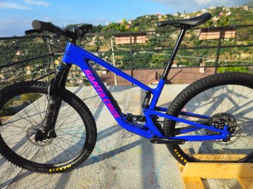 Used Santacruz Custom Shimano Deore XT 2024 Mountainbike, Blue — image 6 of 9
