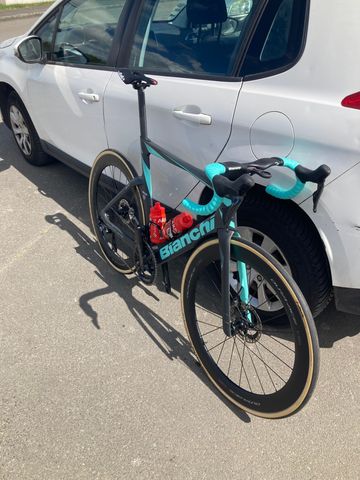 Brugt Bianchi Oltre RC Durace Di2 2025 2025 Road & Gravel — billede 2 af 5