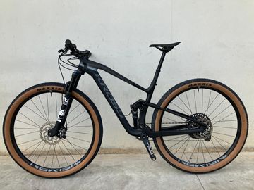 Tweedehands Kross Earth SRAM GX Eagle 2022 Mountainbike — afbeelding 2 van 11