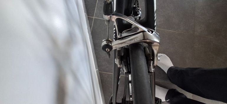 Used Canyon Ultimate Sram Force 2x10 Vitesses 2016 Road & Gravel, Black — image 7 of 9