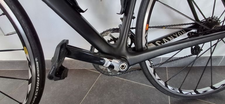Used Canyon Ultimate Sram Force 2x10 Vitesses 2016 Road & Gravel, Black — image 3 of 9