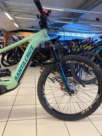Used Santa Cruz HECKLER XT / Carbon C / 29 2023 2023 Mountainbike, Green, 29 — image 5 of 12